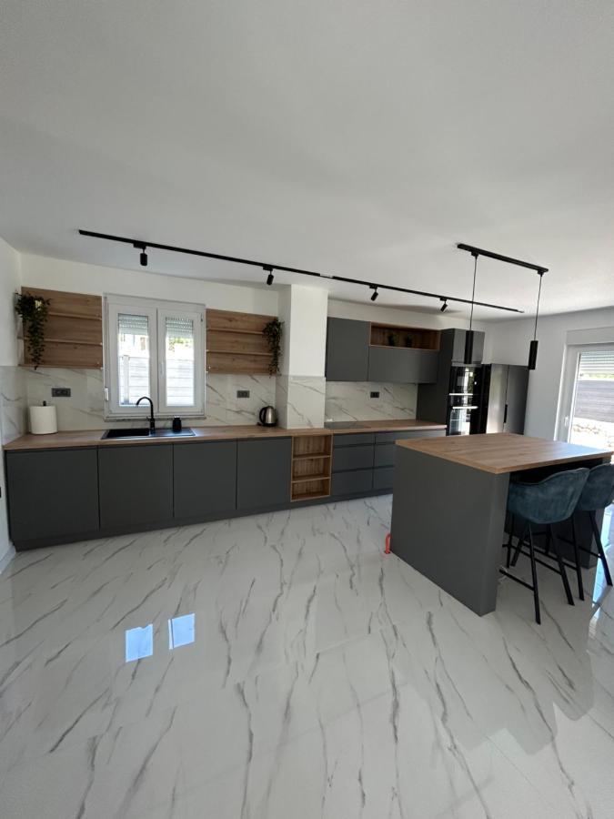 Villa Kety Baska  Ngoại thất bức ảnh
